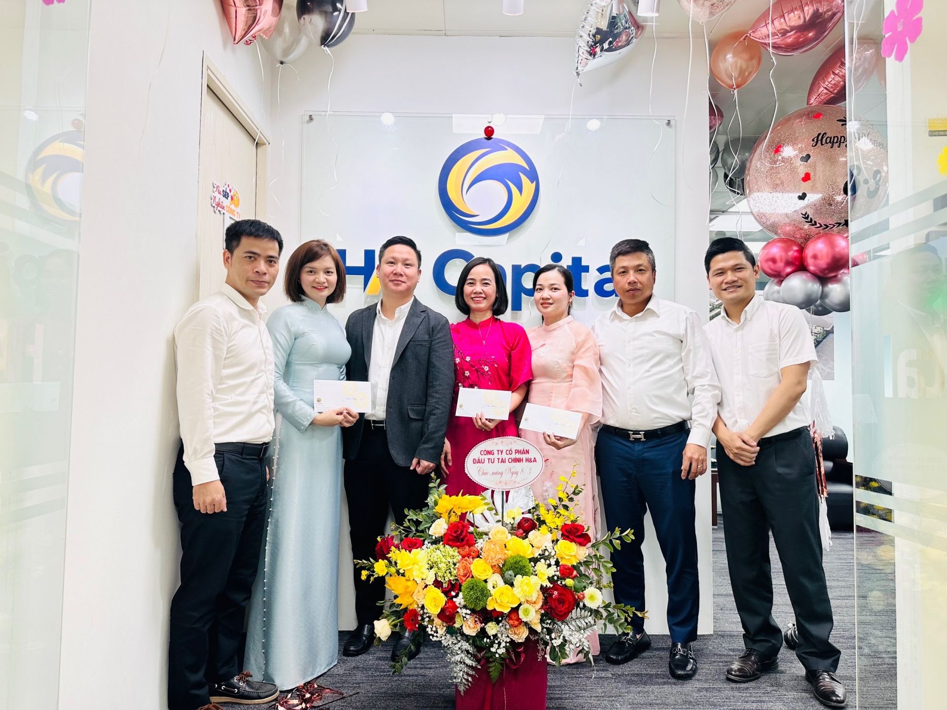 CÔNG TY CỔ PHẦN ĐẦU TƯ TÀI CHÍNH H&A CHÚC MỪNG NGÀY QUỐC TẾ PHỤ NỮ 08/3